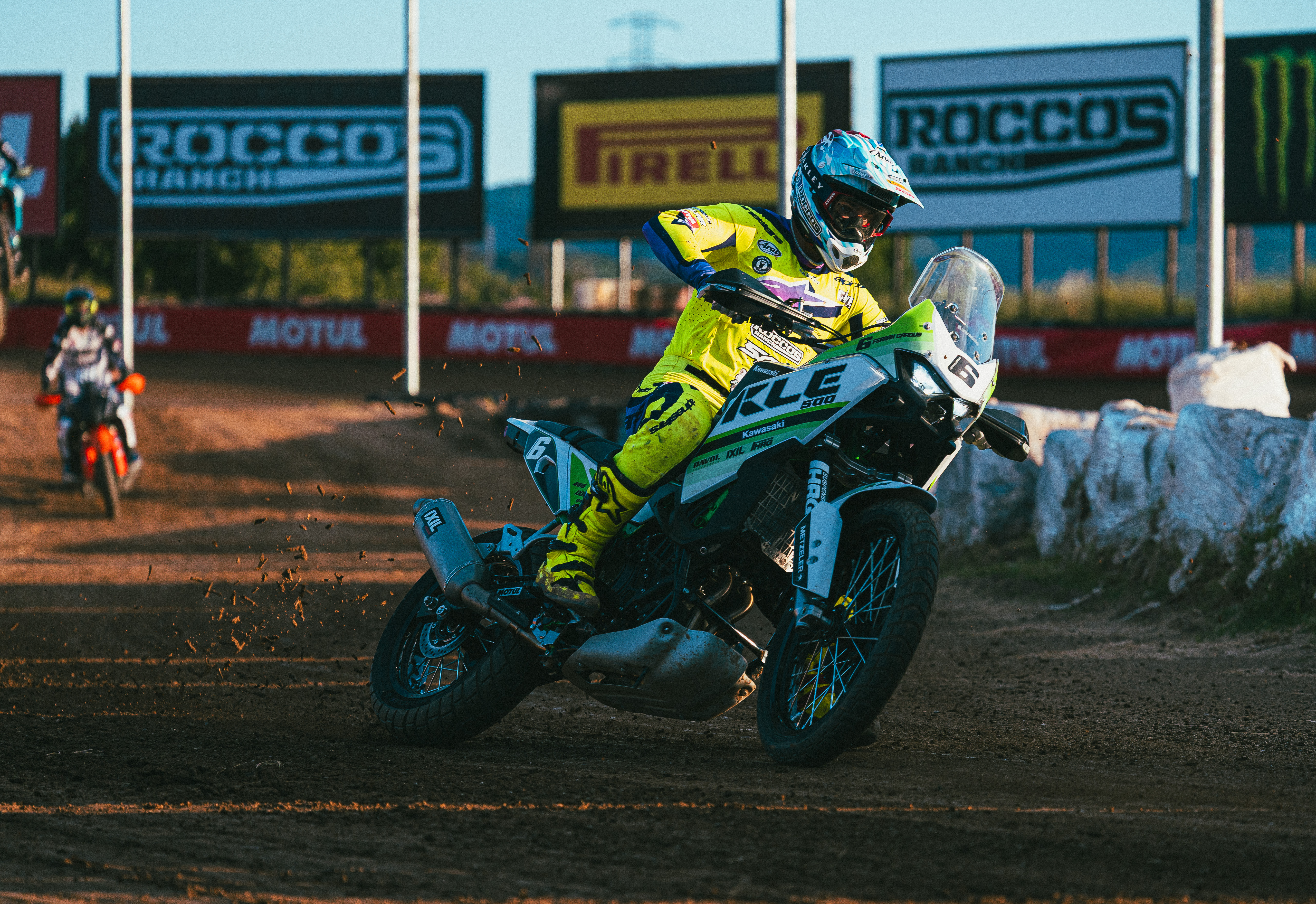 La nueva Kawasaki KLE 500 conquista el Super GP de Rocco’s Ranch
