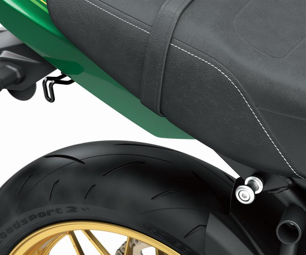 Gancho de amarre de equipaje (Z650RS)