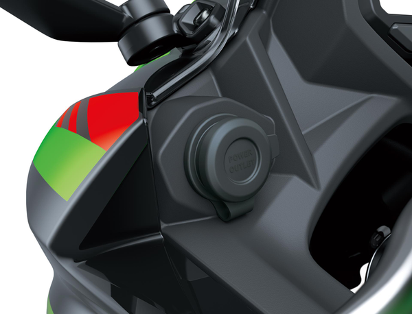 Toma de corriente 12V DC (Ninja 650)